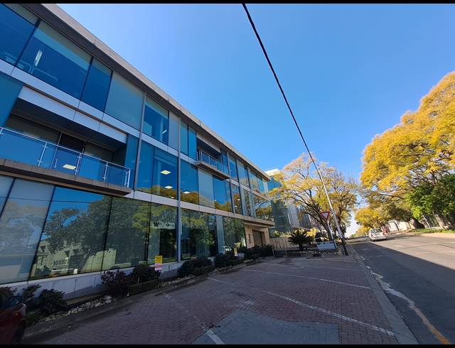 1,182M² OFFICE TO LET IN ILLOVO